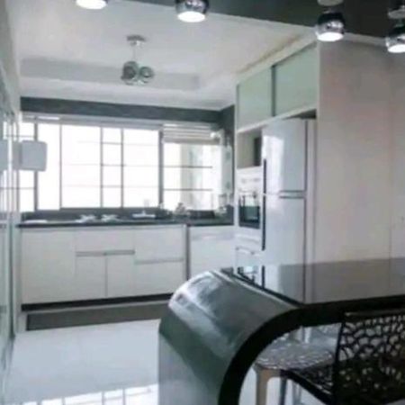 Apart Luxo No Centro Com Hidromassagem Lägenhet Curitiba Exteriör bild